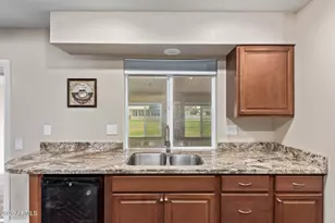 9402 W Long Hills Dr, Sun City, AZ 85351 - Photo 11