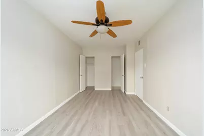 2416 E Clarendon Avenue, Phoenix, AZ 85016 - Photo 7