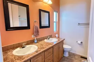 201 S Greenfield Rd, Mesa, AZ 85206 - Photo 17