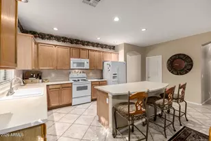 8975 W Clara Ln, Peoria, AZ 85382 - Photo 9