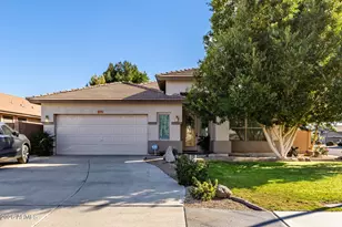 8975 W Clara Ln, Peoria, AZ 85382 - Photo 11