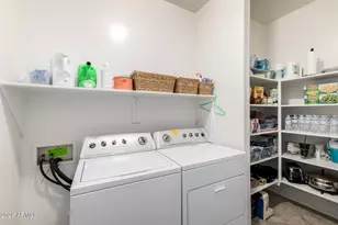 8975 W Clara Ln, Peoria, AZ 85382 - Photo 21