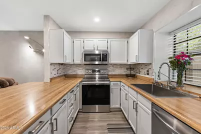 4901 E Kelton Lane #1052, Scottsdale, AZ 85254 - Photo 11