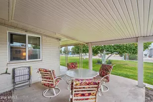 10411 W Clair Dr, Sun City, AZ 85351 - Photo 25