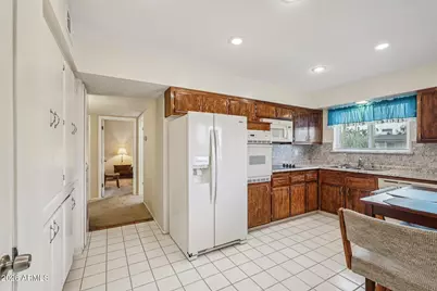 10411 W Clair Drive, Sun City, AZ 85351 - Photo 13