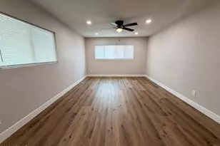 11601 N 33rd Ave, Phoenix, AZ 85029 - Photo 17