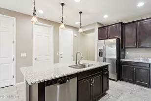 12151 W Davis Ln, Avondale, AZ 85323 - Photo 15