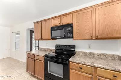 23831 N 41st Avenue, Glendale, AZ 85310 - Photo 15