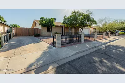 1041 E Garnet Avenue, Mesa, AZ 85204 - Photo 3