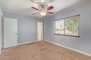1881 E Palmcroft Dr, Tempe, AZ 85282 - Photo 9