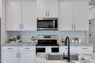 11513 W Arron Dr, Youngtown, AZ 85363 - Photo 9