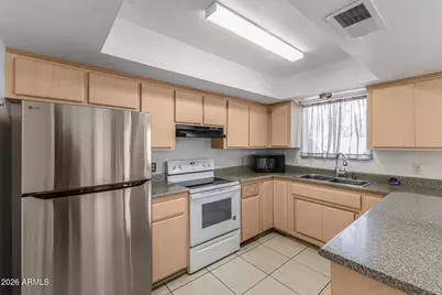 8940 W Olive Avenue #32, Peoria, AZ 85345 - Photo 11