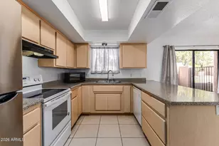 8940 W Olive Ave, Peoria, AZ 85345 - Photo 13