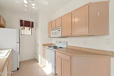 13644 N Saguaro Boulevard #202, Fountain Hills, AZ 85268 - Photo 11