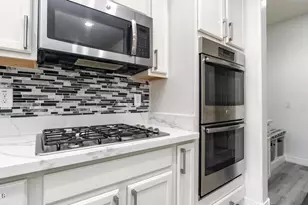 21969 N 98th Ln, Peoria, AZ 85383 - Photo 3