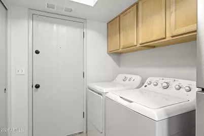 10425 N 10th Place #1, Phoenix, AZ 85020 - Photo 35