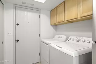 10425 N 10th Pl, Phoenix, AZ 85020 - Photo 35