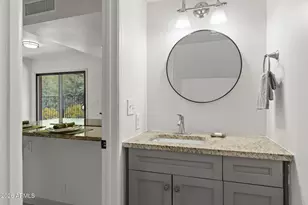 10425 N 10th Pl, Phoenix, AZ 85020 - Photo 15