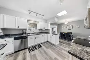 10804 W Cameo Dr, Sun City, AZ 85351 - Photo 15