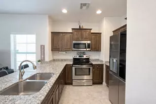 854 S San Marcos Dr Townhome #10B --, Apache Junction, AZ 85120 - Photo 13