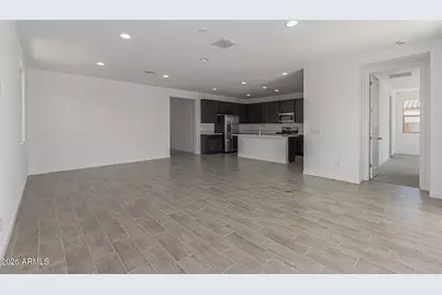 12361 W Parkway Lane, Avondale, AZ 85323 - Photo 7