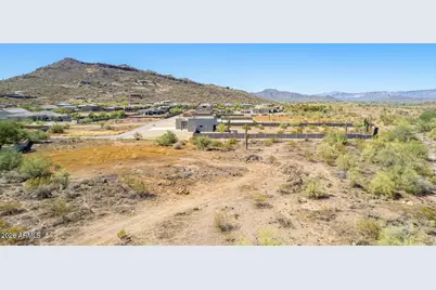 2812 W Cloud Road #4, Phoenix, AZ 85086 - Photo 3