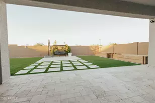 9348 W Sells Dr, Phoenix, AZ 85037 - Photo 9