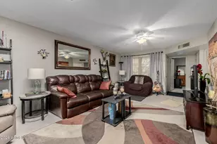 13461 W Desert Glen Dr, Sun City West, AZ 85375 - Photo 7