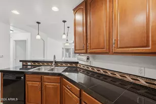 5450 E Deer Valley Dr, Phoenix, AZ 85054 - Photo 7