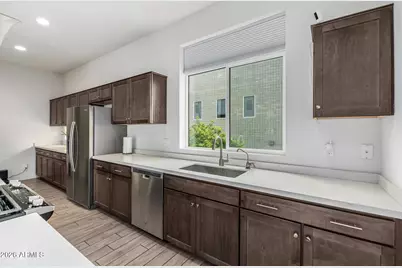 325 E Coronado Road #13, Phoenix, AZ 85004 - Photo 7