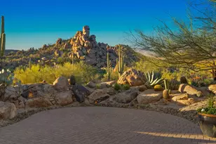 35035 N Whileaway Rd, Carefree, AZ 85377 - Photo 13