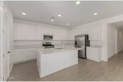 12377 W Parkway Lane, Avondale, AZ 85323 - Photo 7