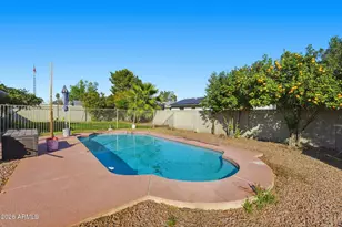 18815 N 22nd Ln, Phoenix, AZ 85027 - Photo 5