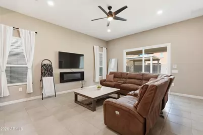 44070 W Palo Ceniza Way, Maricopa, AZ 85138 - Photo 15