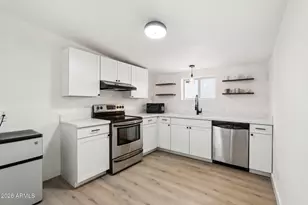 5339 E Osborn Rd, Phoenix, AZ 85018 - Photo 39