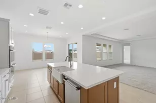 7643 W Hide Trl, Peoria, AZ 85383 - Photo 7