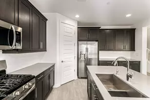 12486 W Cassia Trail, Peoria, AZ 85383 - Photo 13