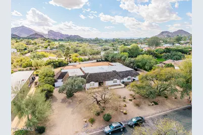 5101 E Crestview Drive #9, Paradise Valley, AZ 85253 - Photo 11