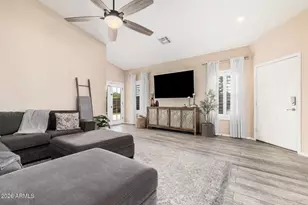 4051 W Desert Hollow Dr, Phoenix, AZ 85083 - Photo 9