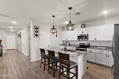 242 W Pacific Drive, Casa Grande, AZ 85122 - Photo 5