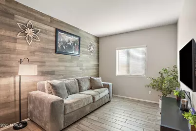 242 W Pacific Drive, Casa Grande, AZ 85122 - Photo 11