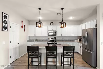 242 W Pacific Drive, Casa Grande, AZ 85122 - Photo 3