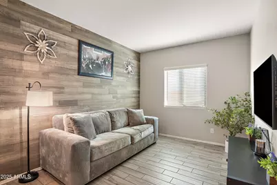 242 W Pacific Drive, Casa Grande, AZ 85122 - Photo 11