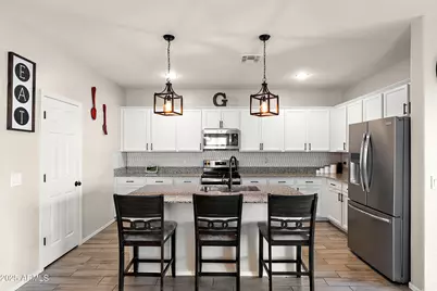 242 W Pacific Drive, Casa Grande, AZ 85122 - Photo 3