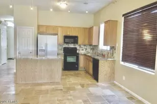 2365 W Jasper Butte Dr, San Tan Valley, AZ 85144 - Photo 3
