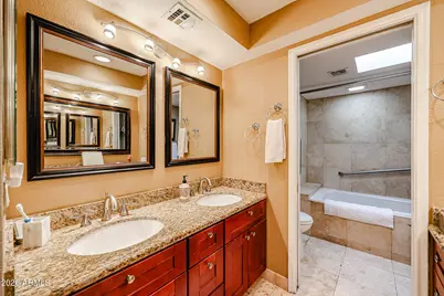 7720 N Pinesview Drive, Scottsdale, AZ 85258 - Photo 15