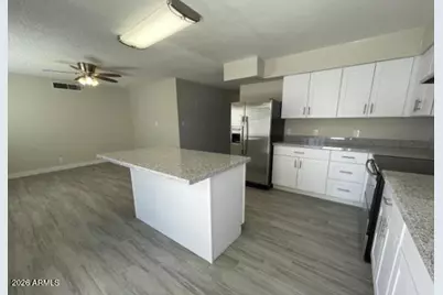 639 W Grove Circle, Mesa, AZ 85210 - Photo 7