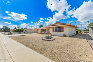 12236 N Pebble Beach Dr, Sun City, AZ 85351 - Photo 31