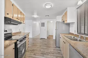 2121 N Center St, Mesa, AZ 85201 - Photo 3