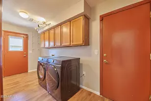 1137 N Winthrop Cir, Mesa, AZ 85213 - Photo 11